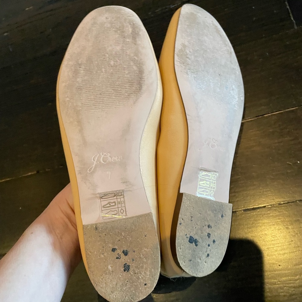 Jcrew classic ballet slipper.